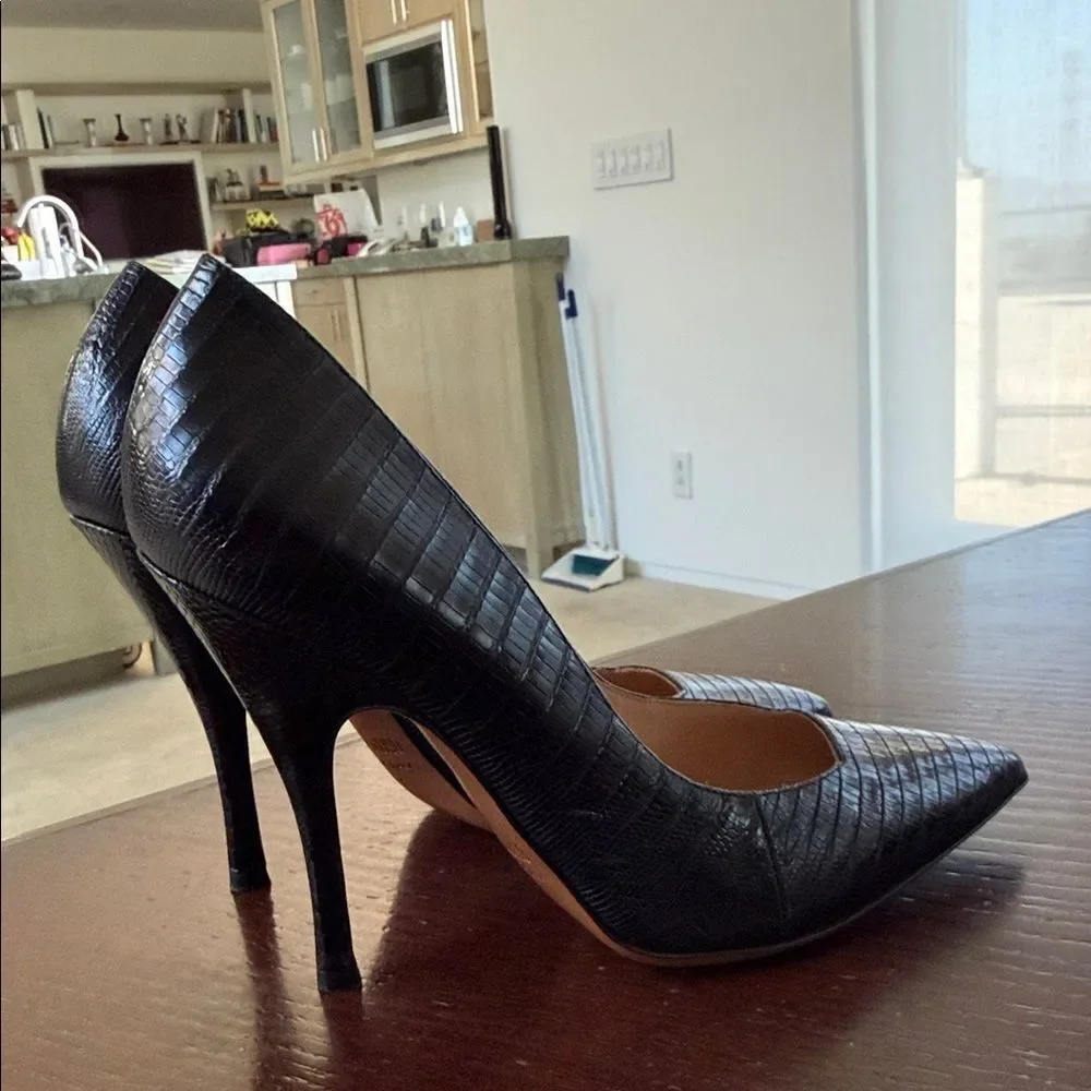 Vintage retro embossed leather Black Stiletto Heels 37.5